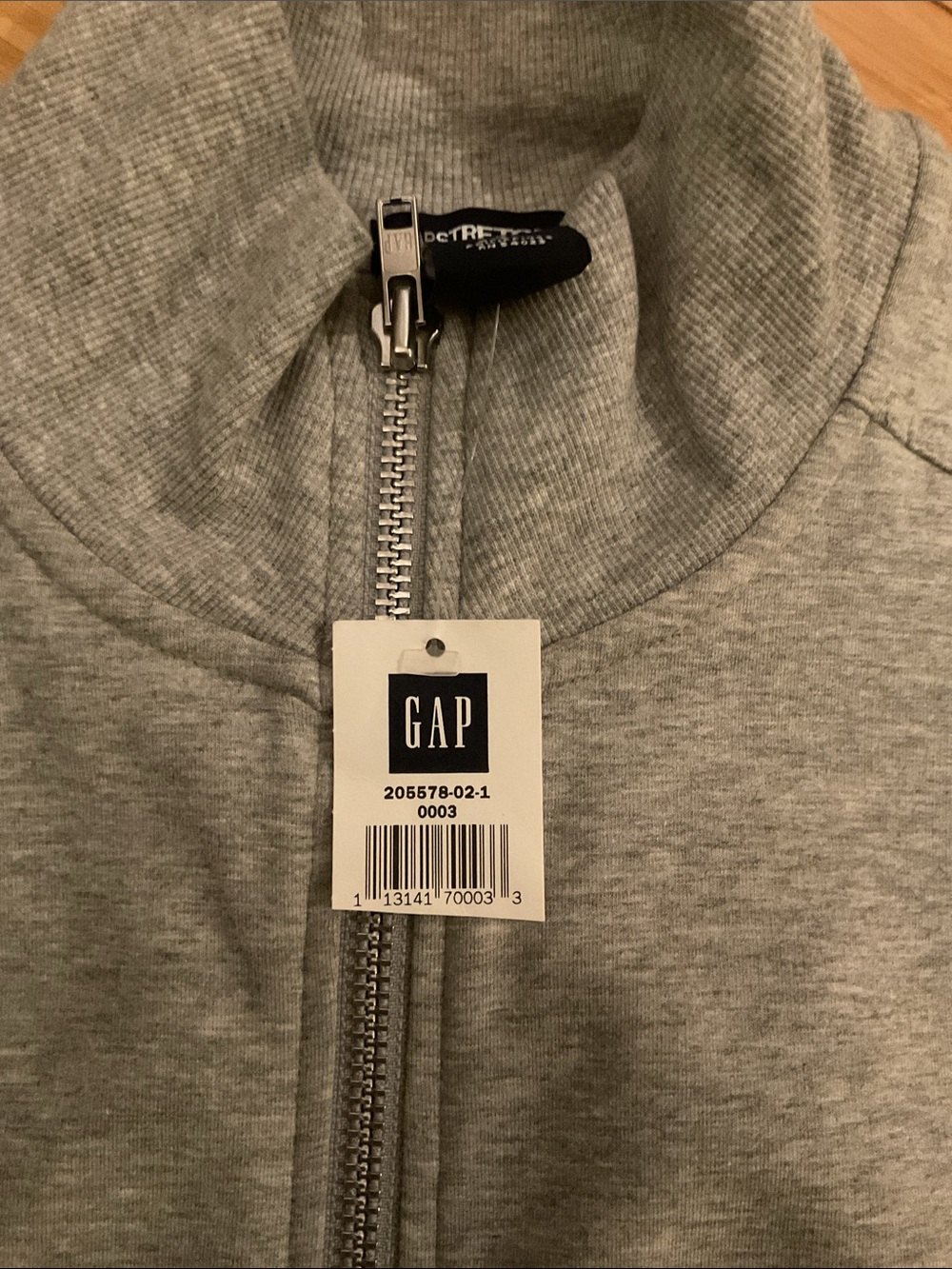 GAP Women’s  Light Gray Sleeveless Zip-Up Vest - Picture 2 of 4